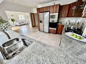 Photo 41- click for photo gallery